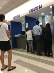 観光ビザ延長申請受付待ち