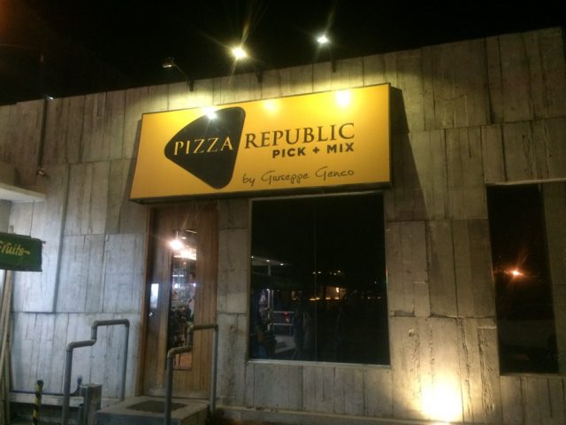 PIZZA REPUBLIC