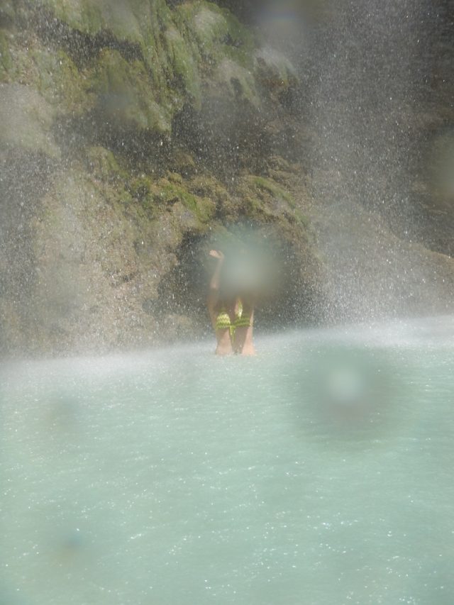 トゥマログ（Tumalog）滝