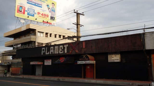 マンゴーストリート　Go Go Bar