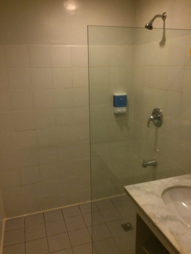 The Clipper Hotel Makati ブルゴス