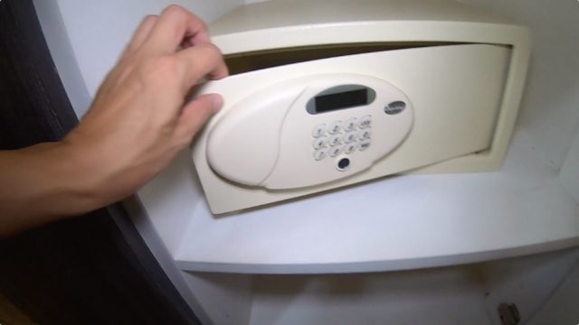 20190620_950コンドテル_金庫