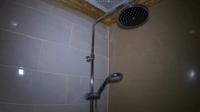 20190626_アンヘレス _ImperialHotel_シャワー