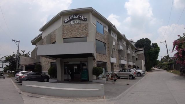 20190622_アンヘレス_BoomerangHotel_外観