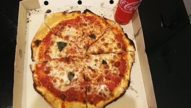 フードデリバリー