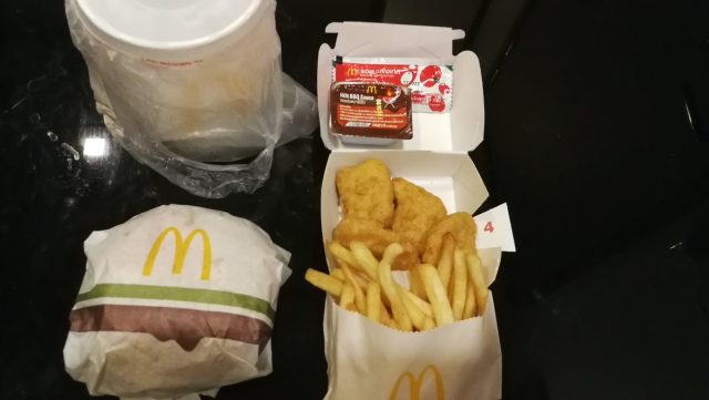 フードデリバリー