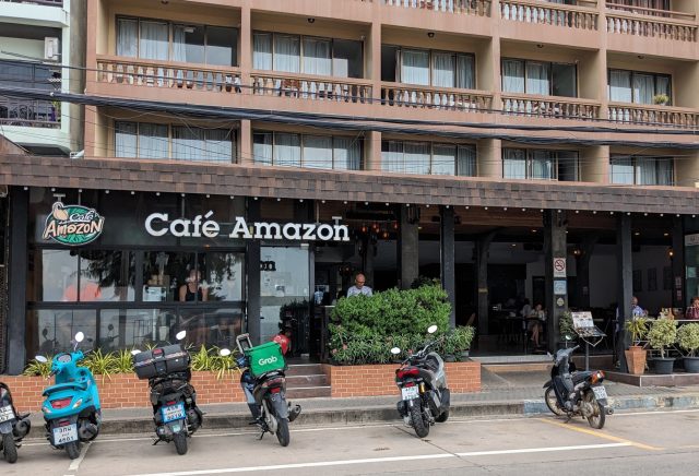 ジョムティエン カフェ