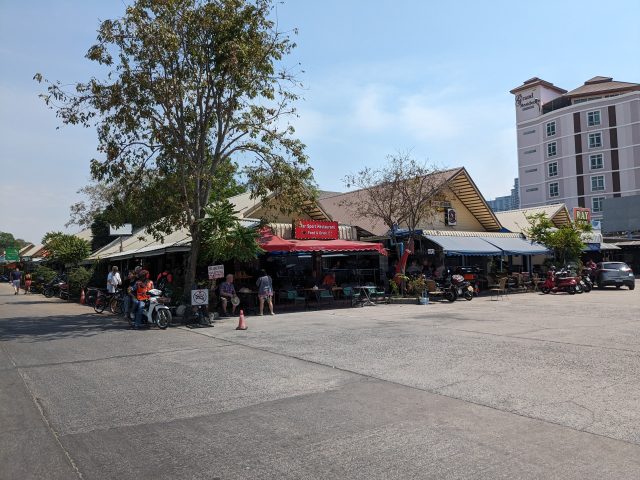 ジョムティエン ビリヤード