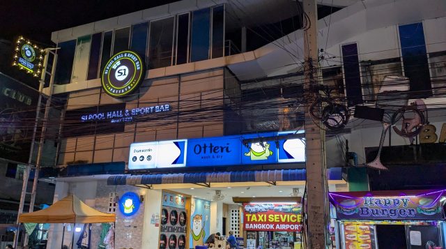 パタヤ　ビリヤード