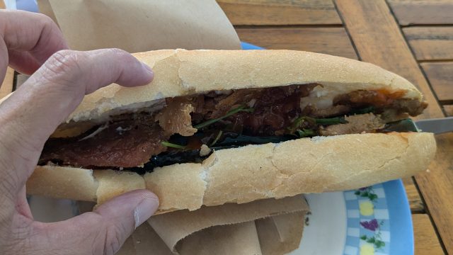 Coffee & Banh Mi MINH